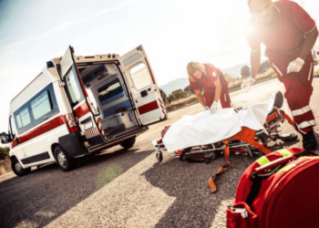 Перша допомога в разі дорожньо-транспортної пригоди: обов’язкові навички для кожного водія