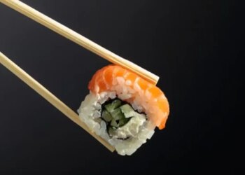 Готовим суши: пять простых и невероятно вкусных рецептов любимого азиатского блюда