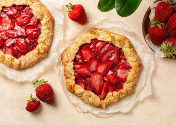 Фруктовые галеты: идеальный летний десерт, который легко приготовить дома