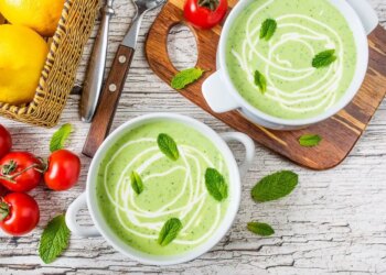 Освежающая классика лета: вкусные рецепты холодных супов для жарких дней