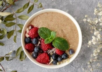 Топ-5 прохладных блюд, которые не дадут проголодаться в невыносимую жару