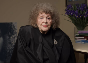 95-летняя Лина Костенко стала амбассадором новой коллекции известного бренда