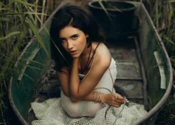 Блогерша Маркив после объявления о беременности сообщила о помолвке