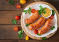 Сделайте это с сосисками перед жаркой: секундный трюк для вкуснейшего блюда