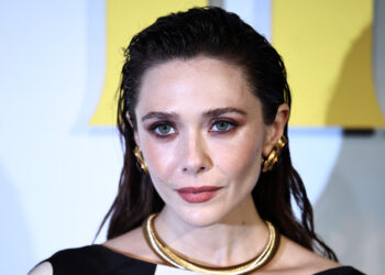 Не слишком ли много гороха? Элизабет Олсен появилась на премьере своего нового фильма в неудачном платье (ФОТО)