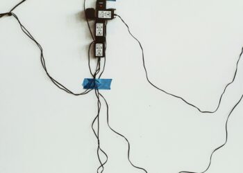 Какую технику нельзя подключать через удлинители – объясняем, почему это опасно