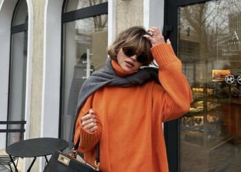 На фоне выхода нового iPhone 17: Андре Тан показал, как носить модный цвет 2025 года (ФОТО)