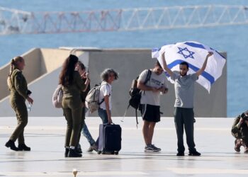 ИТ-специалисты в Израиле увеличили запросы на релокацию за границу из-за войны – отчет