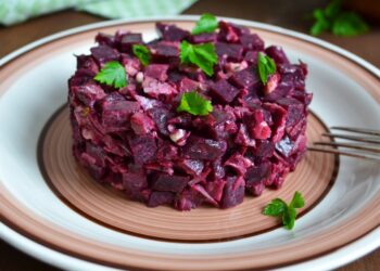 Несколько яиц и кусок сельди: вкусное блюдо, которое заменит вам все обеды и ужины (РЕЦЕПТ)