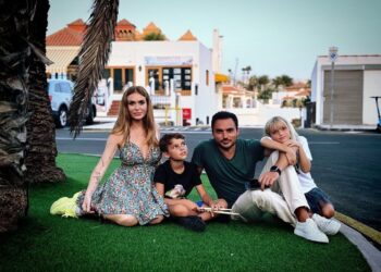 Каминская воссоединилась с экс-мужем ради празднования 11-летия сына