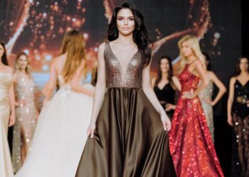 18-летняя одесситка получила корону Мисс Украина 2025: кто такая Валерия Лисовская (ФОТО)