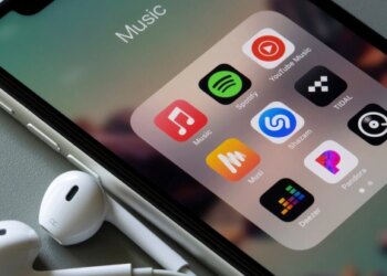 Apple Music, Spotify и YouTube Music будут блокировать российских артистов: что известно