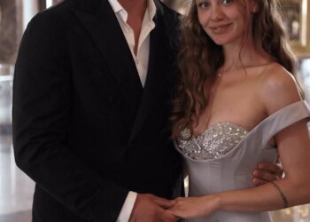 С дорожкой из бриллиантов: какое кольцо Тарас Цымбалюк подарил Надин Головчук в финале Холостяка и сколько оно стоит (ФОТО)