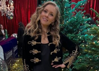 Шоптенко порадовала сына рождественским подарком от известного футболиста