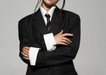 «Это моя внутренняя революция»: Jerry Heil призналась, как на самом деле создала песню «Catharticus» (ВИДЕО)