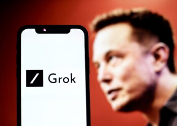 Grok ограничил генерацию изображений после скандала с обнаженными фото женщин