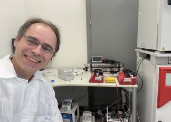 Живой искусственный интеллект: как FinalSpark делает компьютер из нейронов мозга – интервью с СЕО