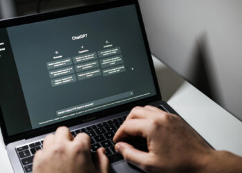 OpenAI анонсировала конкурента Google Translate  – ChatGPT Translate