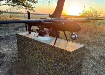 В Украине создали дрон-матку Gara Neith для запуска трех FPV-дронов на более 50 км