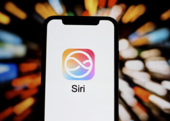Apple покажет новую Siri с Google Gemini в феврале –  Bloomberg