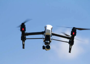 Anduril проводит соревнования для IT на $500 000 – код должен заставить дрон быстро пройти трассу