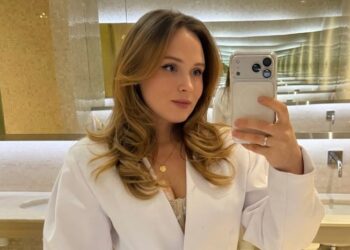 «Шок. Кто это?»: Кошмал показала, как выглядела в 17 лет