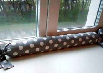 Холод больше не проникнет в комнату: простой лайфхак с солью, от какого дома будет на несколько градусов теплее