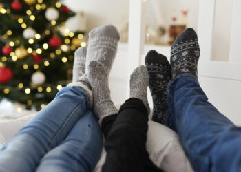 Как сделать «кусачие» носки нежными и шелковистыми: ваши ноги будут в восторге от этого трюка