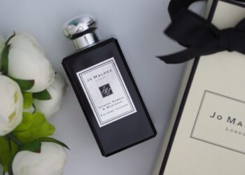 Жасминовые духи, которые всегда будут в тренде: ароматы для настоящих леди