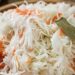 Квашеная капуста, которую можно пробовать в сутки: самый быстрый рецепт