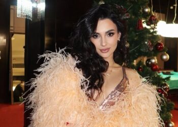 Тринчер на редких фото показала свою «самую крутую» маму