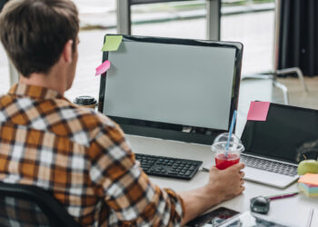 Сколько зарабатывают DevOps и SRE в Украине в 2026 году – данные DOU