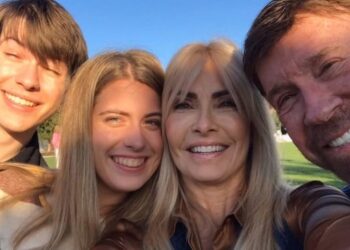 Дочь Чака Норриса выходит замуж: фото с помолвки