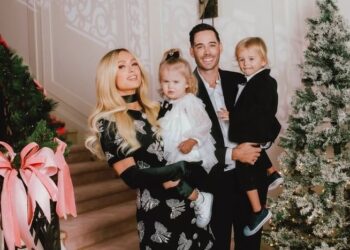 Хилтон поздравила мужа с 45-летием и высказалась об их браке