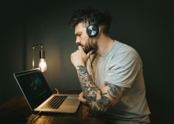 Sony Group создала технологию разоблачения музыки, которую ИИ использовал в сгенерированных песнях