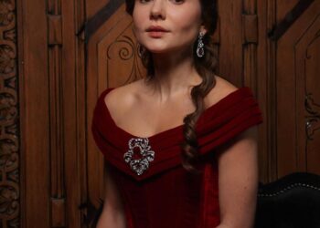 После заявления Петрожицкой: Елена Лавренюк эмоционально высказалась о блоггерах в кино