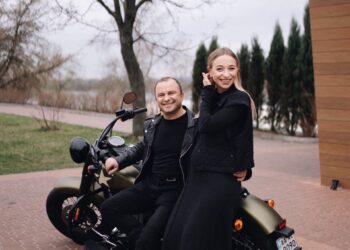 Жена Виктора Павлика отказалась от фамилии – что известно