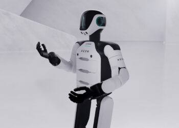 Роботы на заводе BMW в Германии начали собирать компоненты электромобилей