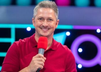 «Эволюция Педана»: ведущий показал, как изменился за четыре десятилетия