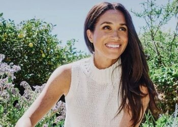 Меган Маркл поделилась новым фото с 4-летней дочерью на пляже