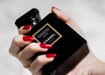 Лучшие женские духи в стиле old money: такие ароматы всегда остаются в моде