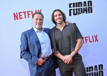 Внебрачный сын Шварценеггера победил на своих первых соревнованиях по бодибилдингу