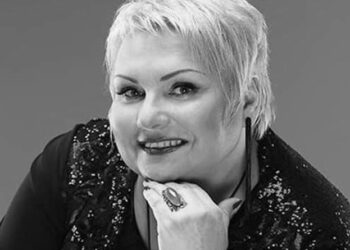 «Твой свет не погас»: Булитко растрогала сеть воспоминаниями о Поплавской