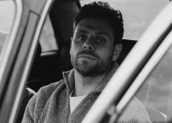 «Время перемен»: Артур Логай сбрил волосы на камеру