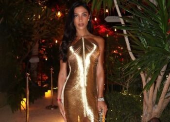 Санта Димопулос высказалась о жизни в Дубае под обстрелами