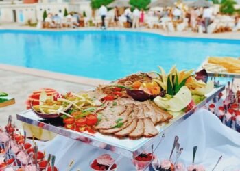 Цены в кафе уже взлетели в пять раз: чем грозит украинцам отказ Турции от all inclusive?