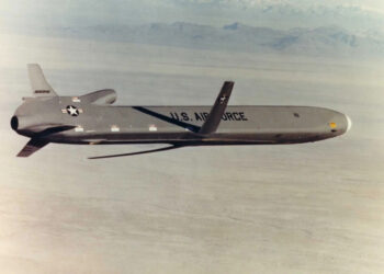 Boeing продолжит поддержку ядерных крылатых ракет AGM-86B до 2033 года