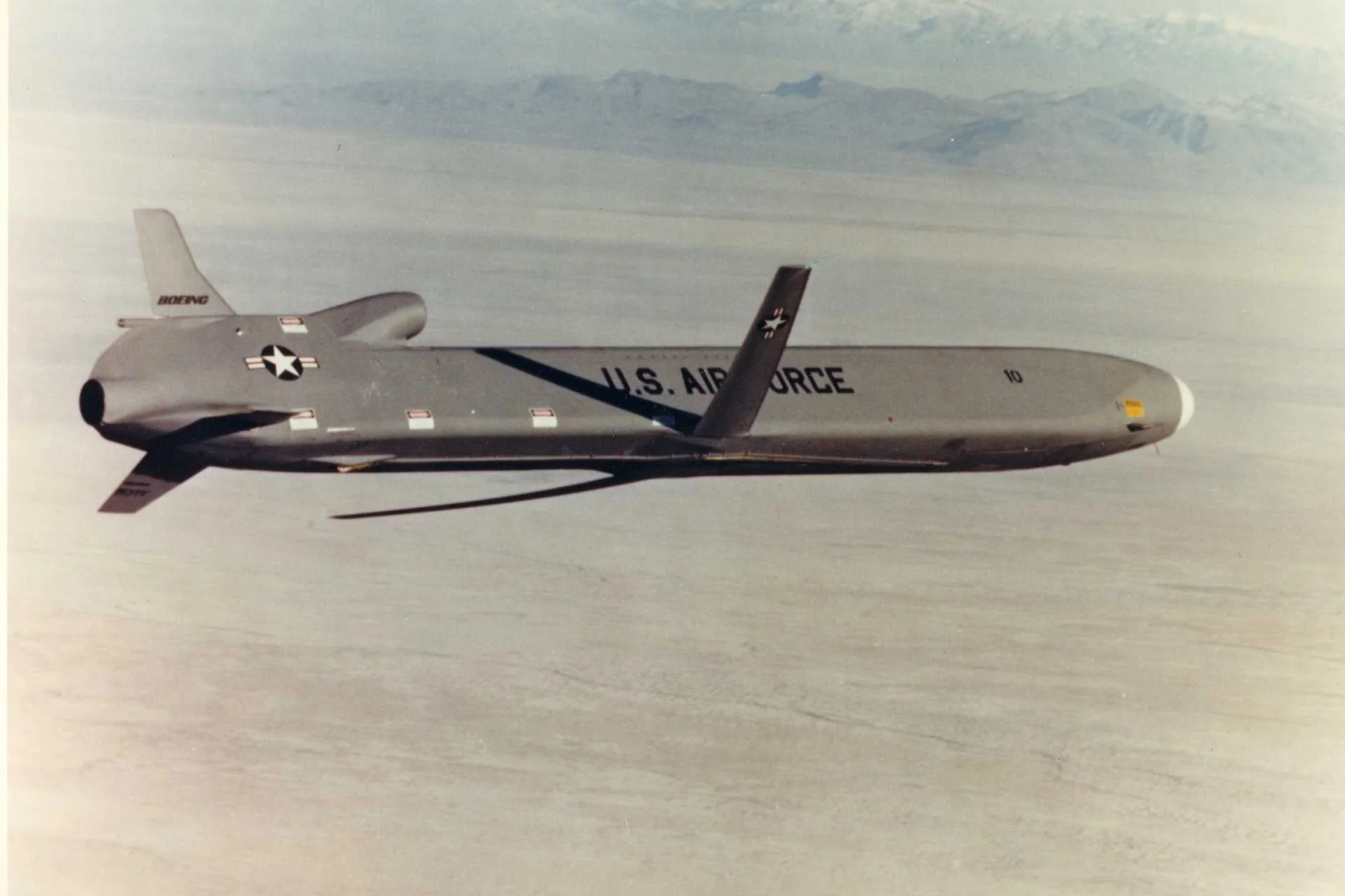 Boeing продолжит поддержку ядерных крылатых ракет AGM-86B до 2033 года