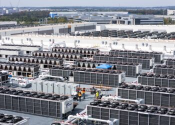 Количество дата-центров в мире упало на 20% за два года. В украинском De Novo объяснили причину