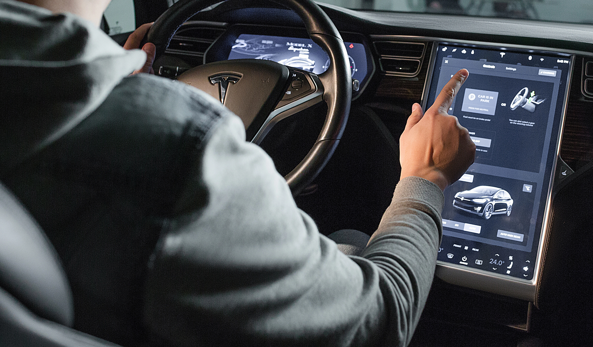 Маск признал проблему FSD: Tesla обновит авто 2019-2023 годов
